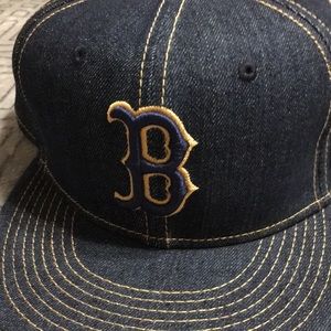 MLB Boston Red Sox Fitted Hat